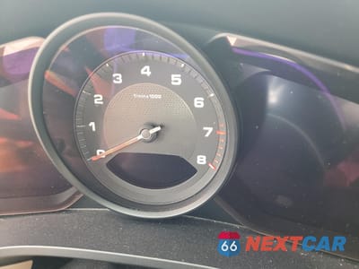 Zdjęcie 9 z 13 samochodu: 2020 PORSCHE CAYENNE VIN:WP1AA2AY4LDA07479 - miniatura
