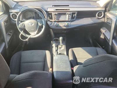 Zdjęcie 8 z 16 samochodu: 2017 TOYOTA RAV4 XLE VIN:2T3RFREV3HW673225 - miniatura