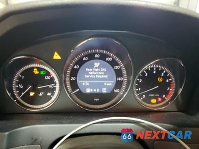 Zdjęcie 9 z 12 samochodu: 2011 MERCEDES-BENZ C 300 4MATIC VIN:WDDGF8BBXBR152737 - miniatura