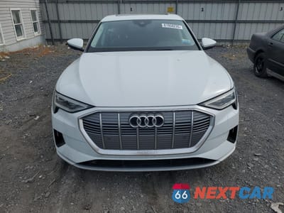 Piąte zdjęcie samochodu w środku: 2020 AUDI E-TRON SPORTBACK PREMIUM PLUS VIN:WA12ABGE5LB033520 - miniatura