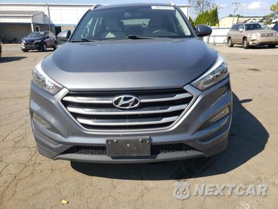 Piąte zdjęcie samochodu w środku: 2018 HYUNDAI TUCSON SEL VIN:KM8J3CA45JU735643 - miniatura