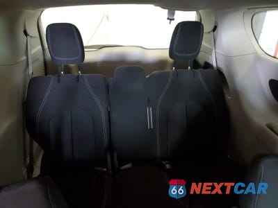 Zdjęcie 10 z 14 samochodu: 2023 CHRYSLER VOYAGER LX VIN:2C4RC1CG4PR549195 - miniatura