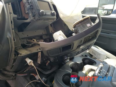 Zdjęcie 9 z 10 samochodu: 2014 RAM 5500 VIN:3C7WRNEL7EG187338 - miniatura