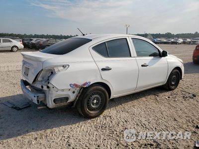Trzecie zdjęcie samochodu z tyłu: 2018 NISSAN VERSA S VIN:3N1CN7APXJL805546 - miniatura