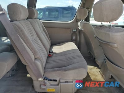 Zdjęcie 11 z 13 samochodu: 2002 TOYOTA SIENNA CE VIN:4T3ZF19CX2U438189 - miniatura