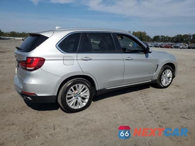 Trzecie zdjęcie samochodu z tyłu: 2016 BMW X5 XDR40E VIN:5UXKT0C54G0F74748 - miniatura