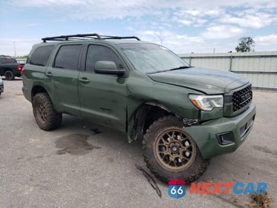 Czwarte zdjęcie samochodu z boku: 2020 TOYOTA SEQUOIA SR5 VIN:5TDBY5G14LS176855 - miniatura