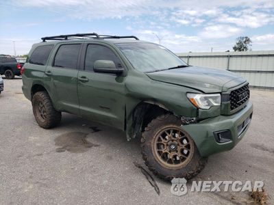 Czwarte zdjęcie samochodu z boku: 2020 TOYOTA SEQUOIA SR5 VIN:5TDBY5G14LS176855 - miniatura