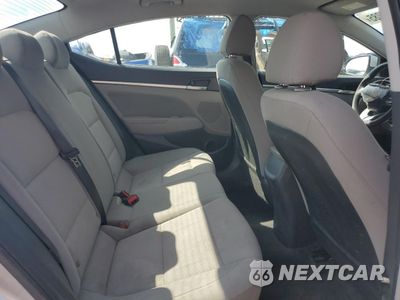 Zdjęcie 10 z 15 samochodu: 2020 HYUNDAI ELANTRA SEL VIN:5NPD84LF1LH580481 - miniatura