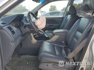 Zdjęcie 7 z 13 samochodu: 2006 HONDA PILOT EX VIN:5FNYF18526B006819 - miniatura