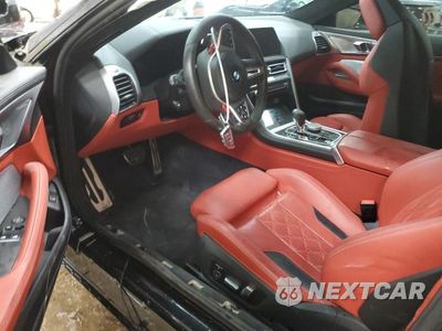Zdjęcie 8 z 13 samochodu: 2022 BMW M8 VIN:WBSAE0C0XNCJ05564 - miniatura