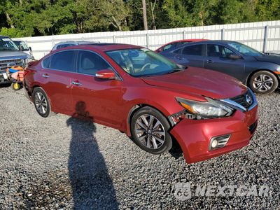 Czwarte zdjęcie samochodu z boku: 2017 NISSAN ALTIMA 2.5 VIN:1N4AL3AP3HC135904 - miniatura