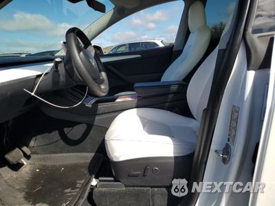Zdjęcie 7 z 14 samochodu: 2022 TESLA MODEL Y VIN:7SAYGDEE1NF565671 - miniatura