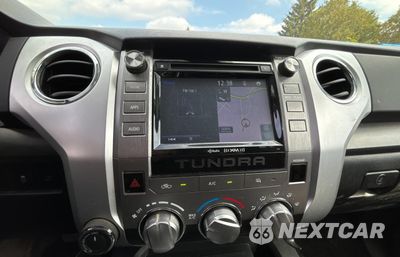 Zdjęcie 9 z 10 samochodu: 2014 TOYOTA TUNDRA DOUBLE CAB SR VIN:5TFUY5F10EX375800 - miniatura