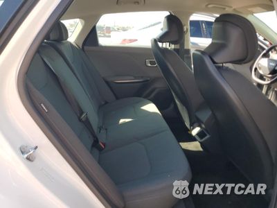 Zdjęcie 10 z 13 samochodu: 2025 KIA K4 LX VIN:3KPFT4DE8SE080298 - miniatura