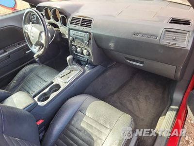 Zdjęcie 8 z 14 samochodu: 2012 DODGE CHALLENGER SXT VIN:2C3CDYAG1CH131129 - miniatura