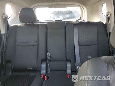 Zdjęcie 10 z 14 samochodu: 2019 NISSAN ROGUE S VIN:KNMAT2MTXKP501645 - miniatura