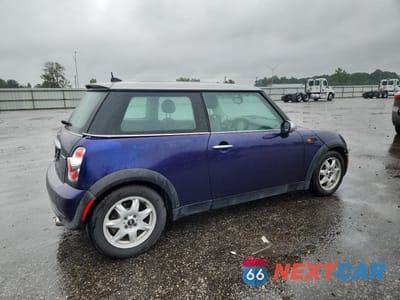 Trzecie zdjęcie samochodu z tyłu: 2006 MINI COOPER VIN:WMWRC33526TJ76351 - miniatura