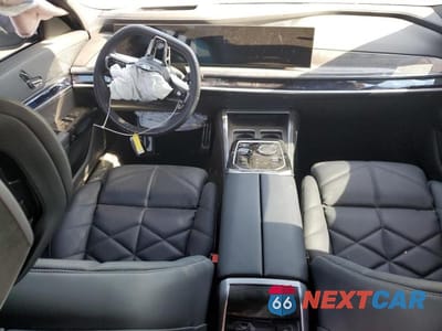 Zdjęcie 8 z 13 samochodu: 2024 BMW 740 I VIN:WBA23EH00RCR07387 - miniatura