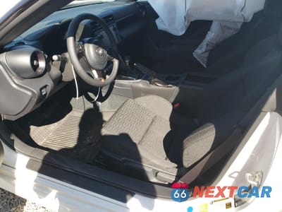 Zdjęcie 7 z 12 samochodu: 2025 TOYOTA GR 86 VIN:JF1ZNBB14S8759268 - miniatura