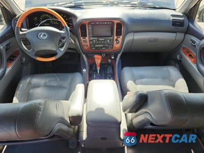 Zdjęcie 8 z 13 samochodu: 2002 LEXUS LX 470 VIN:JTJHT00W323515457 - miniatura