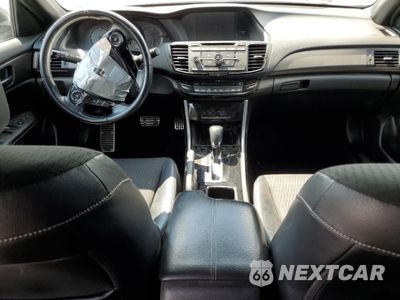 Zdjęcie 8 z 14 samochodu: 2017 HONDA ACCORD SPORT VIN:1HGCR2F56HA178343 - miniatura