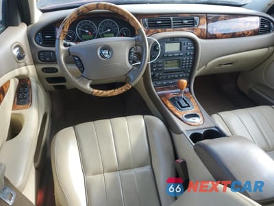 Zdjęcie 8 z 12 samochodu: 2008 JAGUAR S-TYPE VIN:SAJWA01A88FN84902 - miniatura