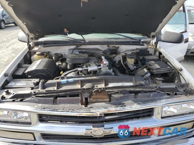 Zdjęcie 11 z 12 samochodu: 1999 CHEVROLET SUBURBAN K2500 VIN:1GNGK26J1XJ542188 - miniatura