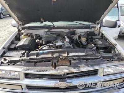 Zdjęcie 11 z 12 samochodu: 1999 CHEVROLET SUBURBAN K2500 VIN:1GNGK26J1XJ542188 - miniatura
