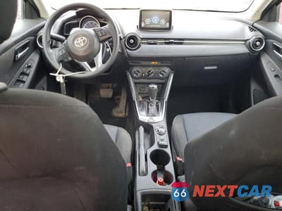 Zdjęcie 8 z 13 samochodu: 2017 TOYOTA YARIS IA VIN:3MYDLBYV4HY171938 - miniatura