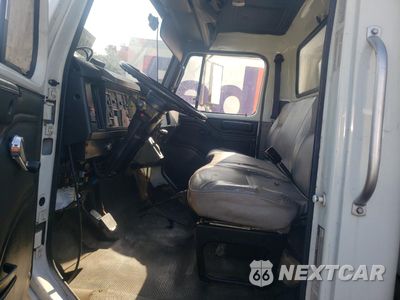 Zdjęcie 7 z 15 samochodu: 1999 INTERNATIONAL 4000 4700 VIN:1HTSCABP5XH624746 - miniatura