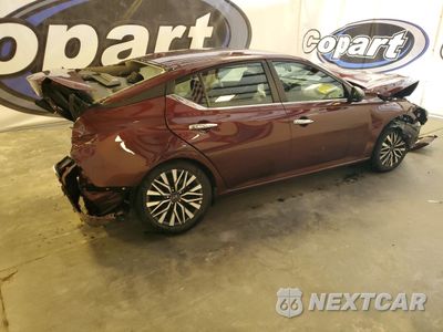 Trzecie zdjęcie samochodu z tyłu: 2025 NISSAN ALTIMA SV VIN:1N4BL4DV2SN374635 - miniatura