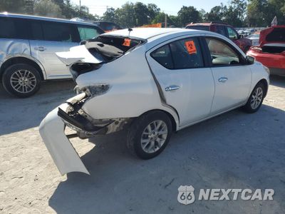 Trzecie zdjęcie samochodu z tyłu: 2018 NISSAN VERSA S VIN:3N1CN7AP8JL879905 - miniatura