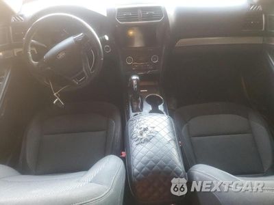 Zdjęcie 8 z 12 samochodu: 2019 FORD EXPLORER XLT VIN:1FM5K7D89KGA28250 - miniatura