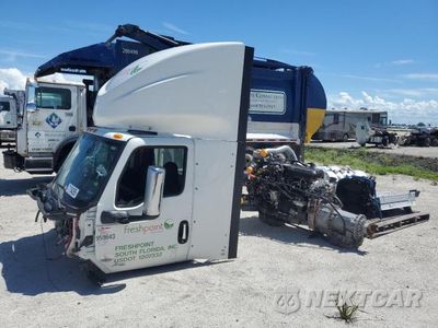 Trzecie zdjęcie samochodu z tyłu: 2024 INTERNATIONAL RH613 SEMI TRUCK VIN:3HSDXTZN6RN413968 - miniatura