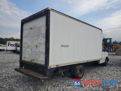 Czwarte zdjęcie samochodu z boku: 2006 CHEVROLET EXPRESS G3500 VIN:1GBJG312961164033 - miniatura