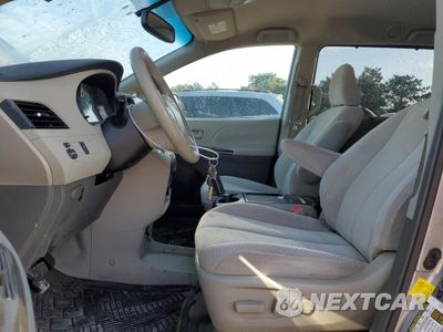 Zdjęcie 7 z 12 samochodu: 2011 TOYOTA SIENNA LE VIN:5TDKK3DCXBS142400 - miniatura