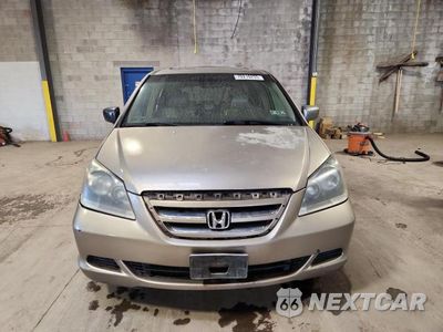 Piąte zdjęcie samochodu w środku: 2005 HONDA ODYSSEY EXL VIN:5FNRL38665B407872 - miniatura