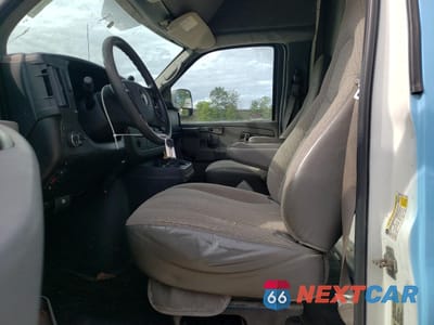 Zdjęcie 7 z 13 samochodu: 2008 CHEVROLET EXPRESS G3500 VIN:1GBHG31C681103037 - miniatura