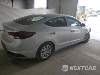 Trzecie zdjęcie samochodu z tyłu: 2020 HYUNDAI ELANTRA SE VIN:5NPD74LF5LH504295 - miniatura