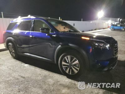Czwarte zdjęcie samochodu z boku: 2023 NISSAN PATHFINDER SL VIN:5N1DR3CA5PC205069 - miniatura