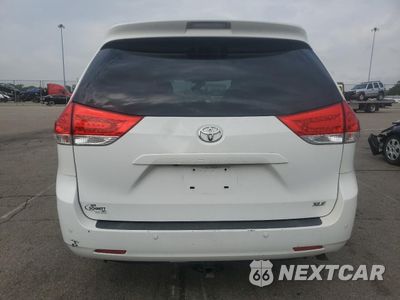 Zdjęcie 6 z 13 samochodu: 2013 TOYOTA SIENNA XLE VIN:5TDYK3DC3DS373250 - miniatura