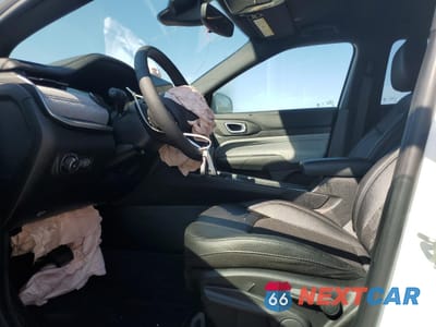 Zdjęcie 7 z 14 samochodu: 2024 JEEP COMPASS LATITUDE VIN:3C4NJDBNXRT174158 - miniatura