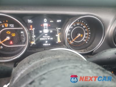 Zdjęcie 9 z 14 samochodu: 2023 JEEP GLADIATOR SPORT VIN:1C6HJTAG7PL526249 - miniatura