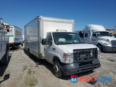 2018 FORD ECONOLINE E-350 BOX TRUCK 1FDWE3FS4JDC25906 - główne zdjęcie licytacji z USA - miniatura