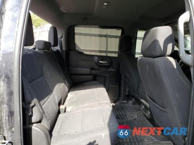 Zdjęcie 10 z 12 samochodu: 2022 CHEVROLET SILVERADO K1500 CUSTOM VIN:1GCPDBEK8NZ594994 - miniatura