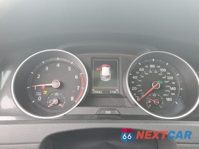 Zdjęcie 9 z 14 samochodu: 2017 VOLKSWAGEN GTI S/SE VIN:3VW447AU3HM050994 - miniatura