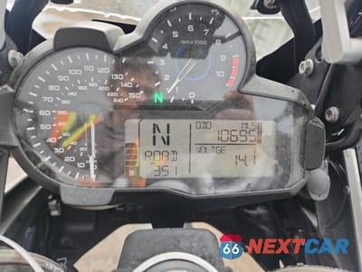 Zdjęcie 7 z 10 samochodu: 2017 BMW R1200 GS VIN:WB10A6108HZ656241 - miniatura
