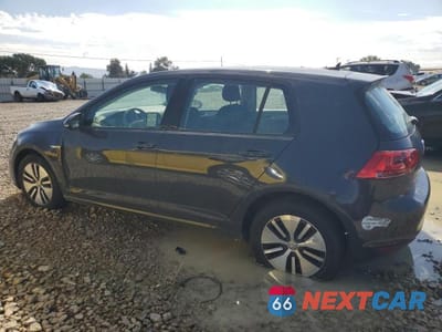 Drugie zdjęcie samochodu z przodu: 2016 VOLKSWAGEN E-GOLF SE VIN:WVWKP7AU0GW916778 - miniatura