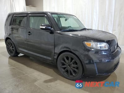 Czwarte zdjęcie samochodu z boku: 2008 TOYOTA SCION XB VIN:JTLKE50E381021292 - miniatura